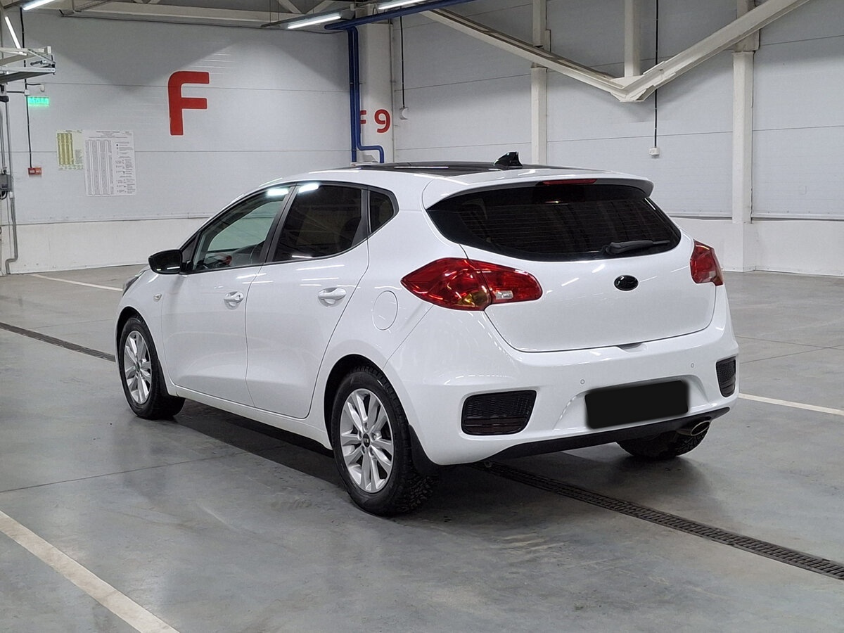 Купить Kia Ceed с пробегом. Фото: #6