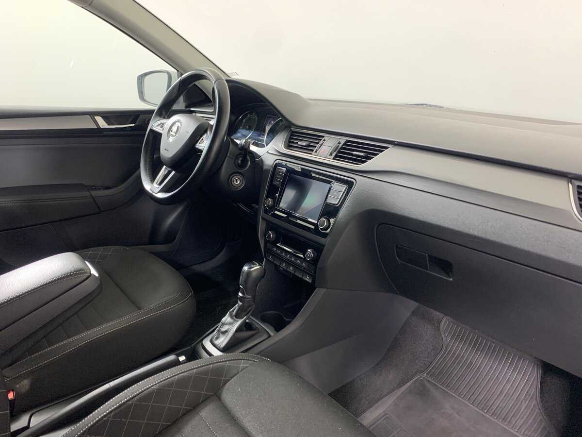 Купить Skoda Rapid с пробегом. Фото: #13