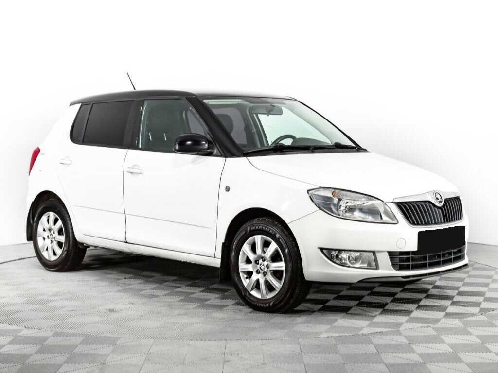 Купить Skoda Fabia с пробегом. Фото: #2