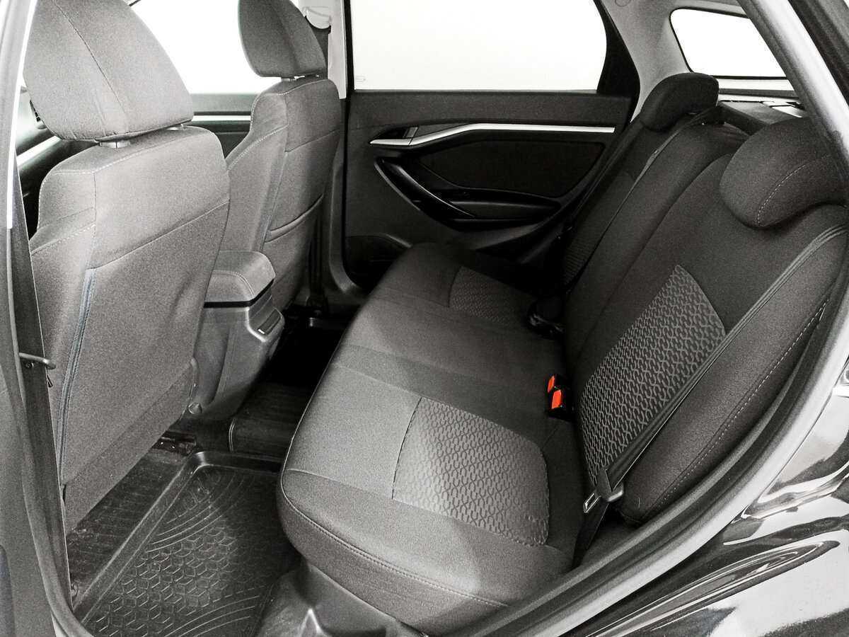 Купить Lada (ВАЗ) Vesta с пробегом. Фото: #9