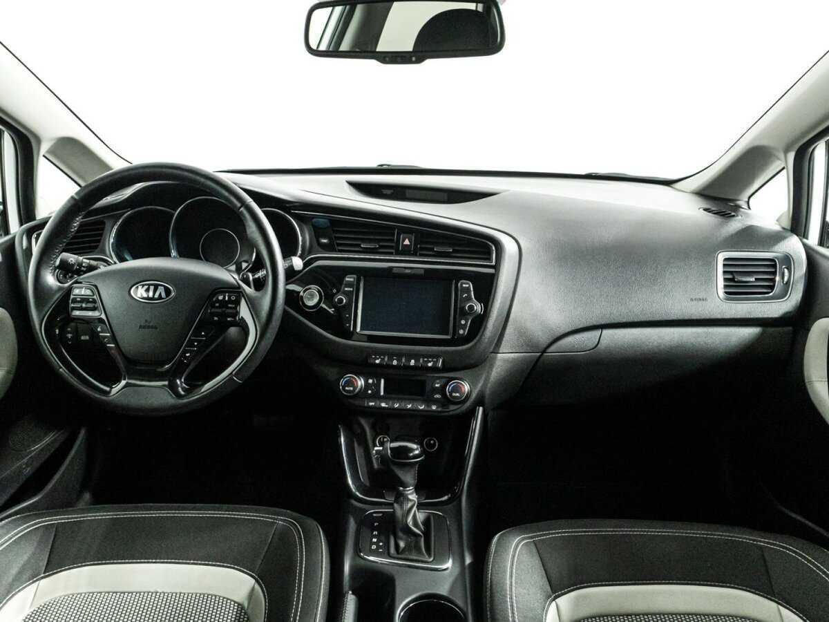 Купить Kia Ceed с пробегом. Фото: #12