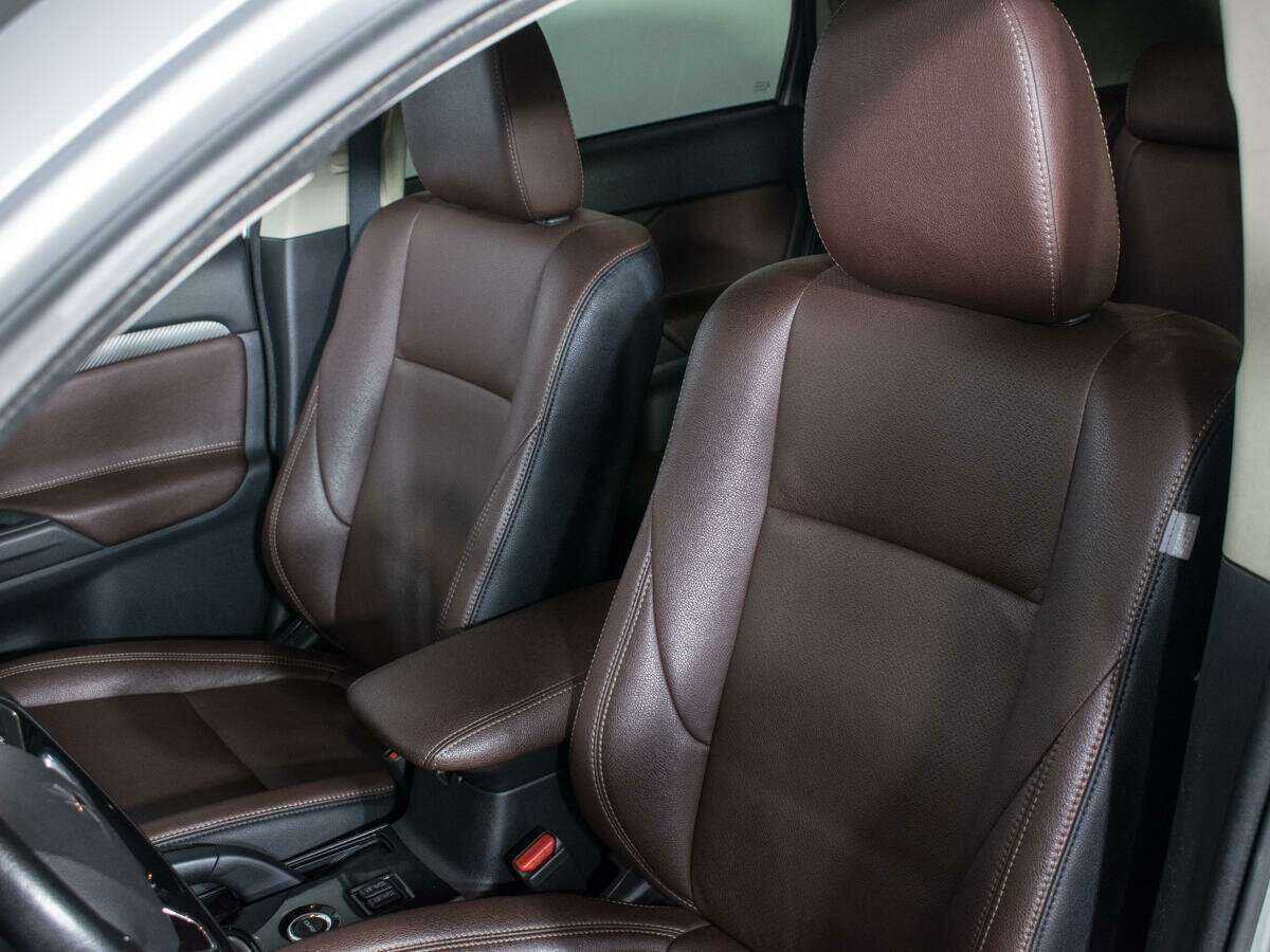 Купить Mitsubishi Outlander с пробегом. Фото: #13