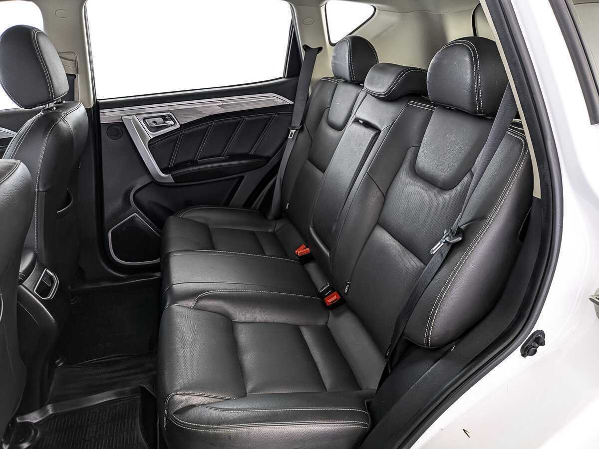 Купить Geely Emgrand X7 с пробегом. Фото: #15