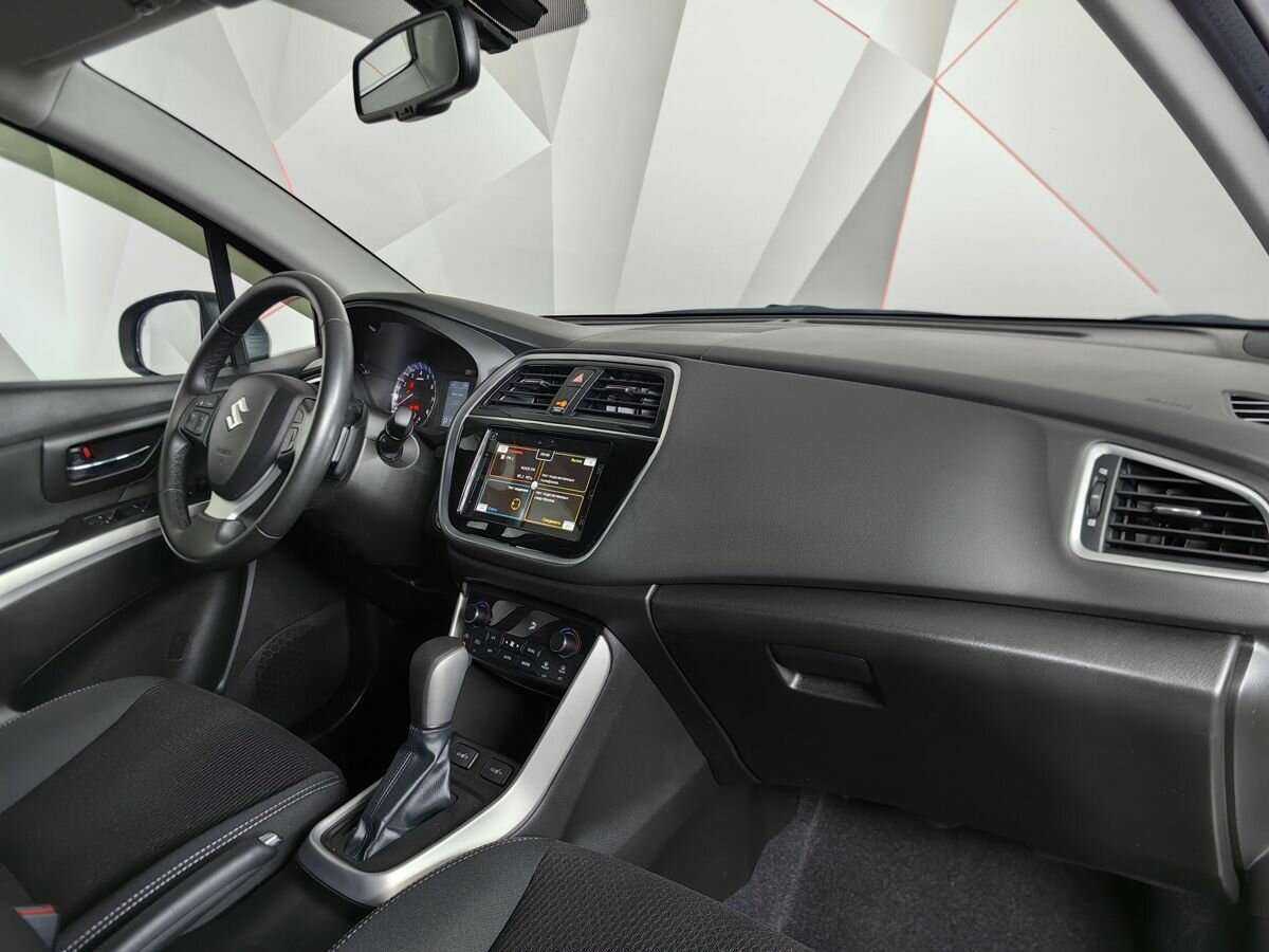 Купить Suzuki SX4 с пробегом. Фото: #8