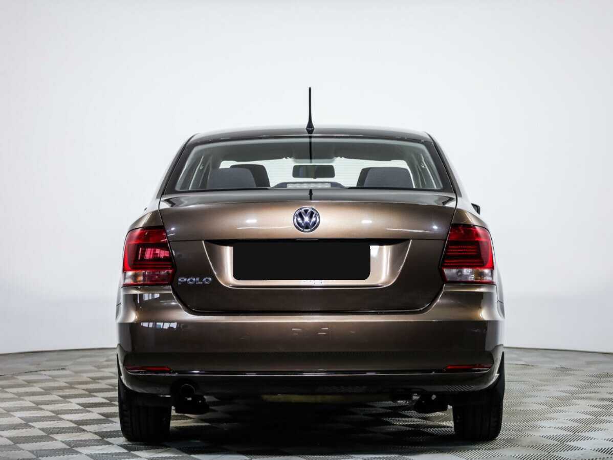Купить Volkswagen Polo с пробегом. Фото: #4