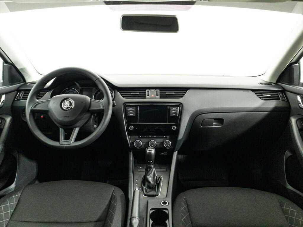 Купить Skoda Octavia с пробегом. Фото: #12