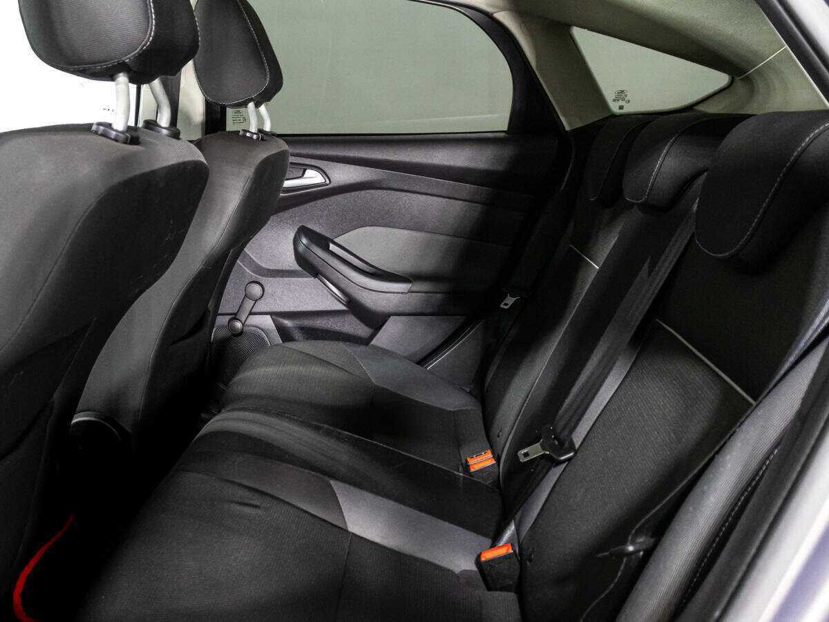 Купить Ford Focus с пробегом. Фото: #9
