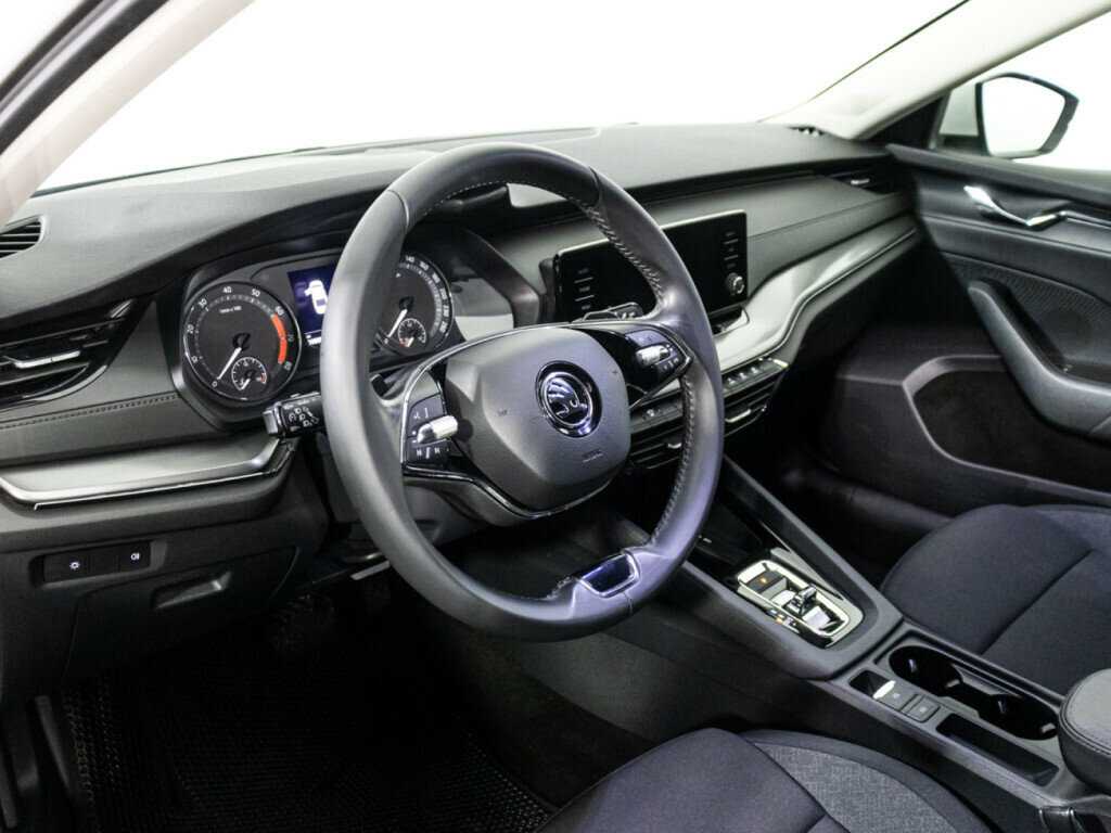 Купить Skoda Octavia с пробегом. Фото: #10