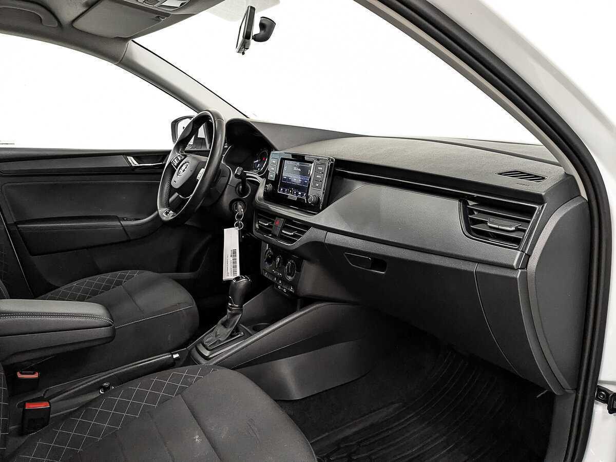 Купить Skoda Rapid с пробегом. Фото: #10