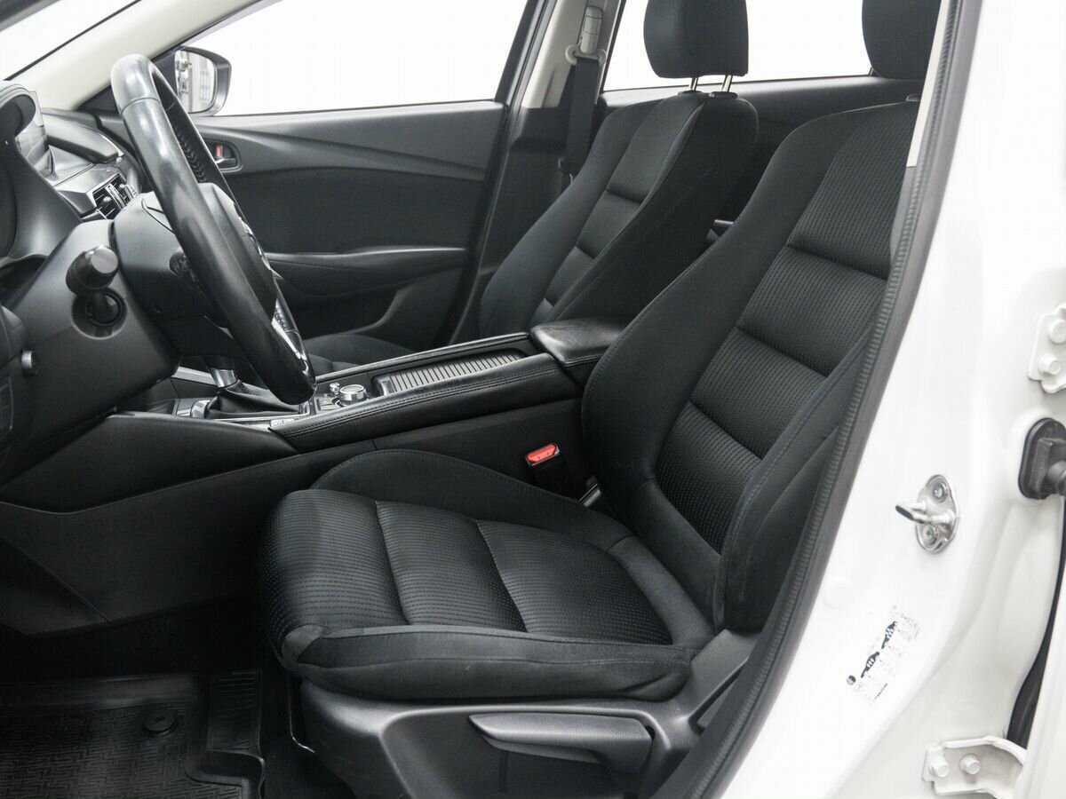 Купить Mazda 6 с пробегом. Фото: #12