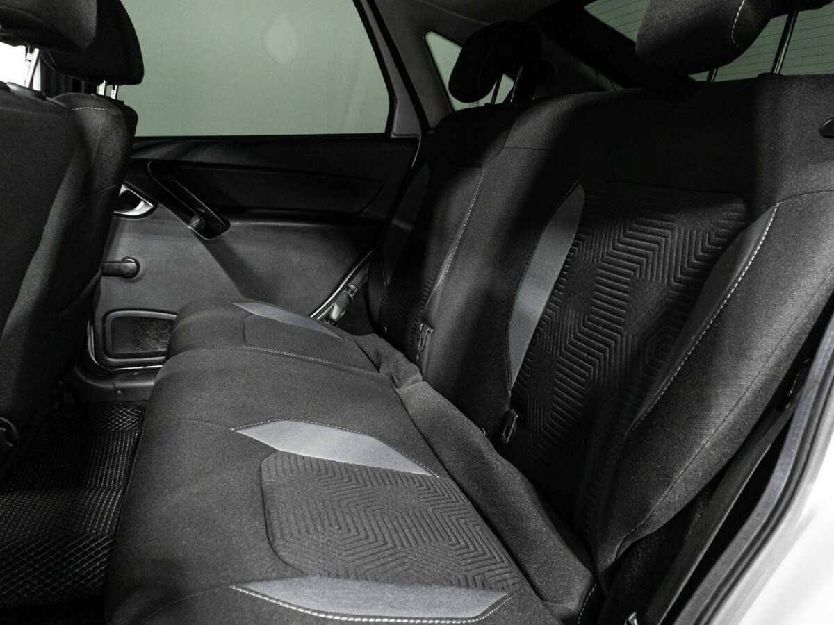 Купить Lada (ВАЗ) Granta с пробегом. Фото: #9