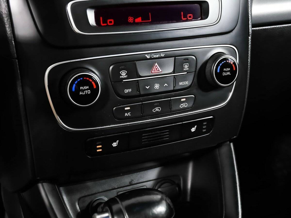 Купить Kia Sorento с пробегом. Фото: #14