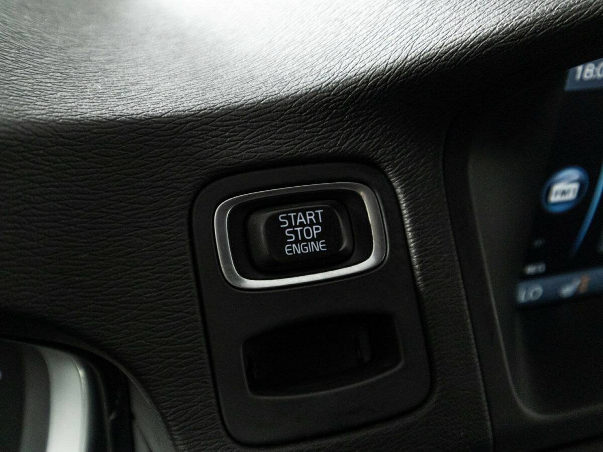 Купить Volvo XC70 с пробегом. Фото: #19