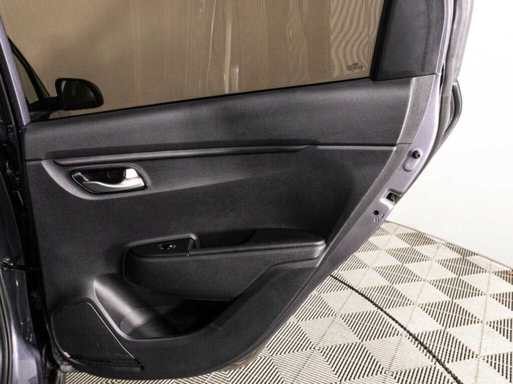 Купить Kia Rio с пробегом. Фото: #24