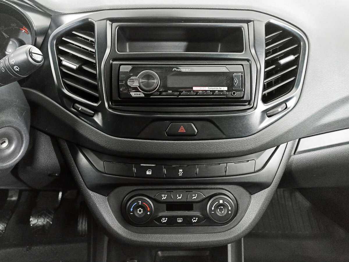 Купить Lada (ВАЗ) Vesta с пробегом. Фото: #10