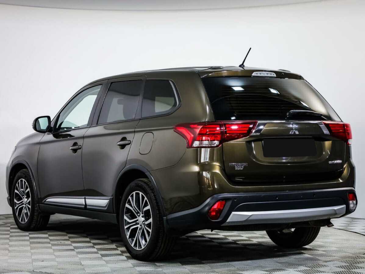 Купить Mitsubishi Outlander с пробегом. Фото: #5