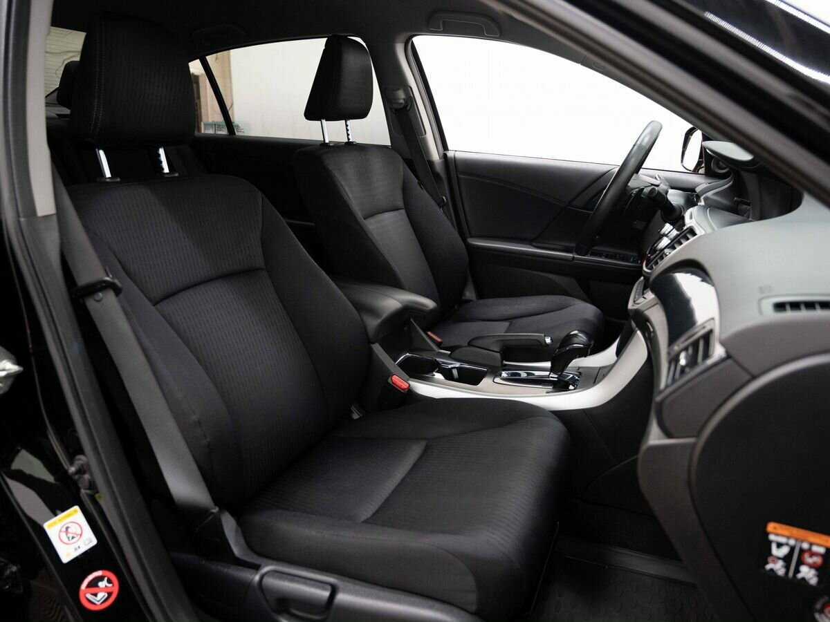 Купить Honda Accord с пробегом. Фото: #11