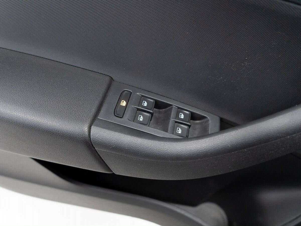 Купить Skoda Rapid с пробегом. Фото: #14