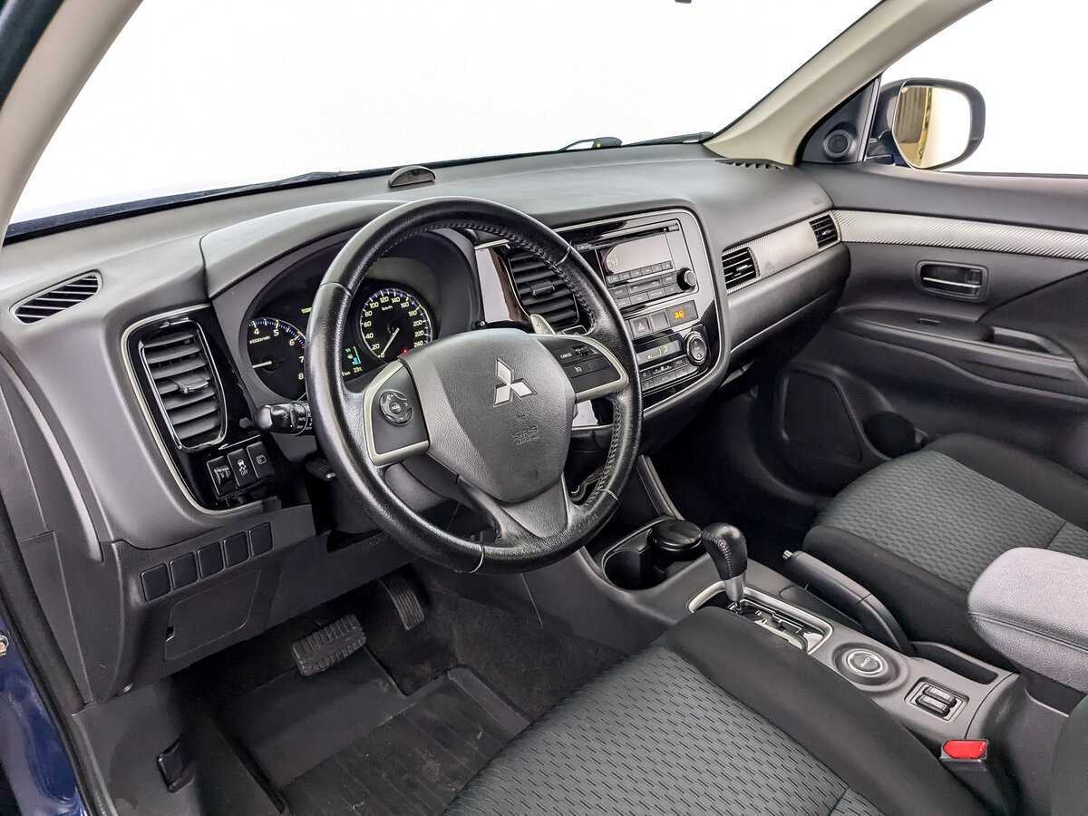Купить Mitsubishi Outlander с пробегом. Фото: #13