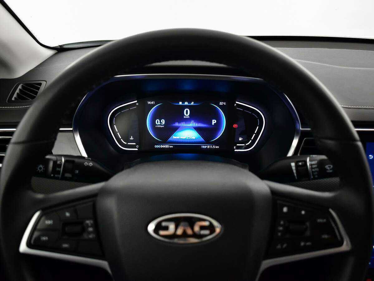 Купить JAC J7 с пробегом. Фото: #10