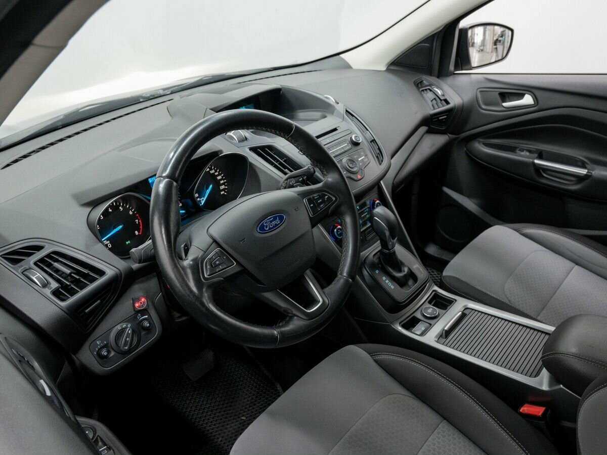 Купить Ford Kuga с пробегом. Фото: #12