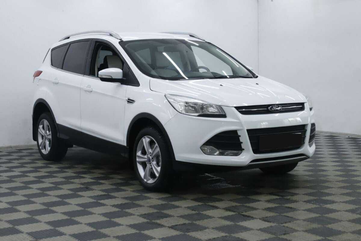 Купить Ford Kuga с пробегом. Фото: #2