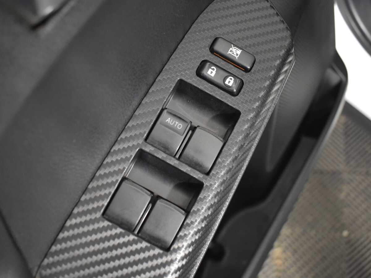 Купить Toyota RAV4 с пробегом. Фото: #7