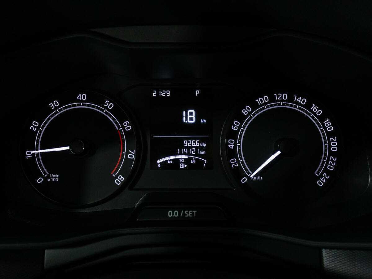 Купить Skoda Rapid с пробегом. Фото: #11