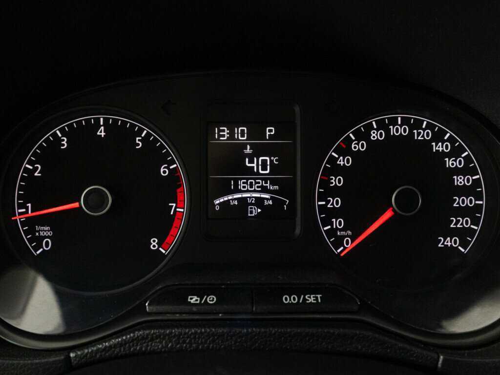 Купить Volkswagen Polo с пробегом. Фото: #11