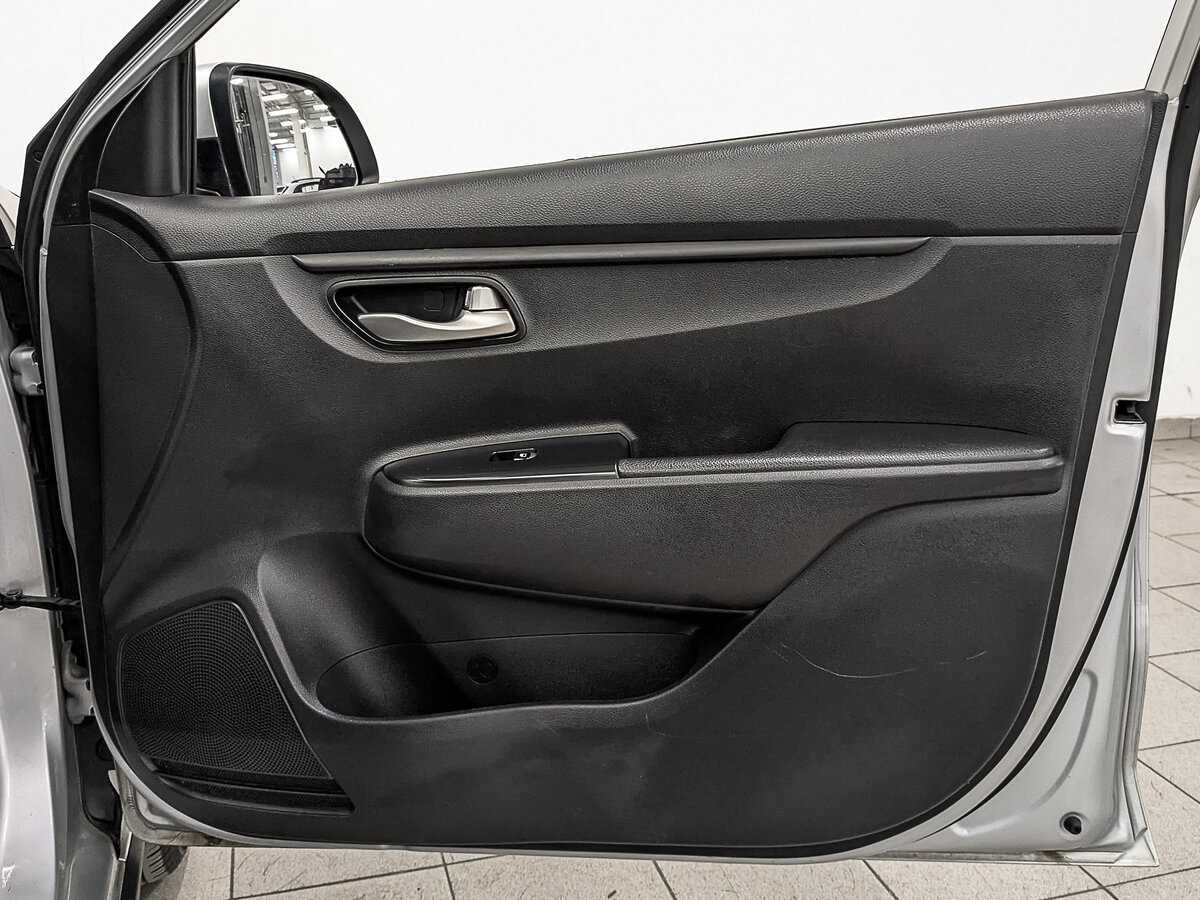 Купить Kia Rio с пробегом. Фото: #23