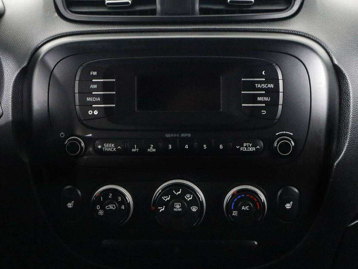 Купить Kia Soul с пробегом. Фото: #10