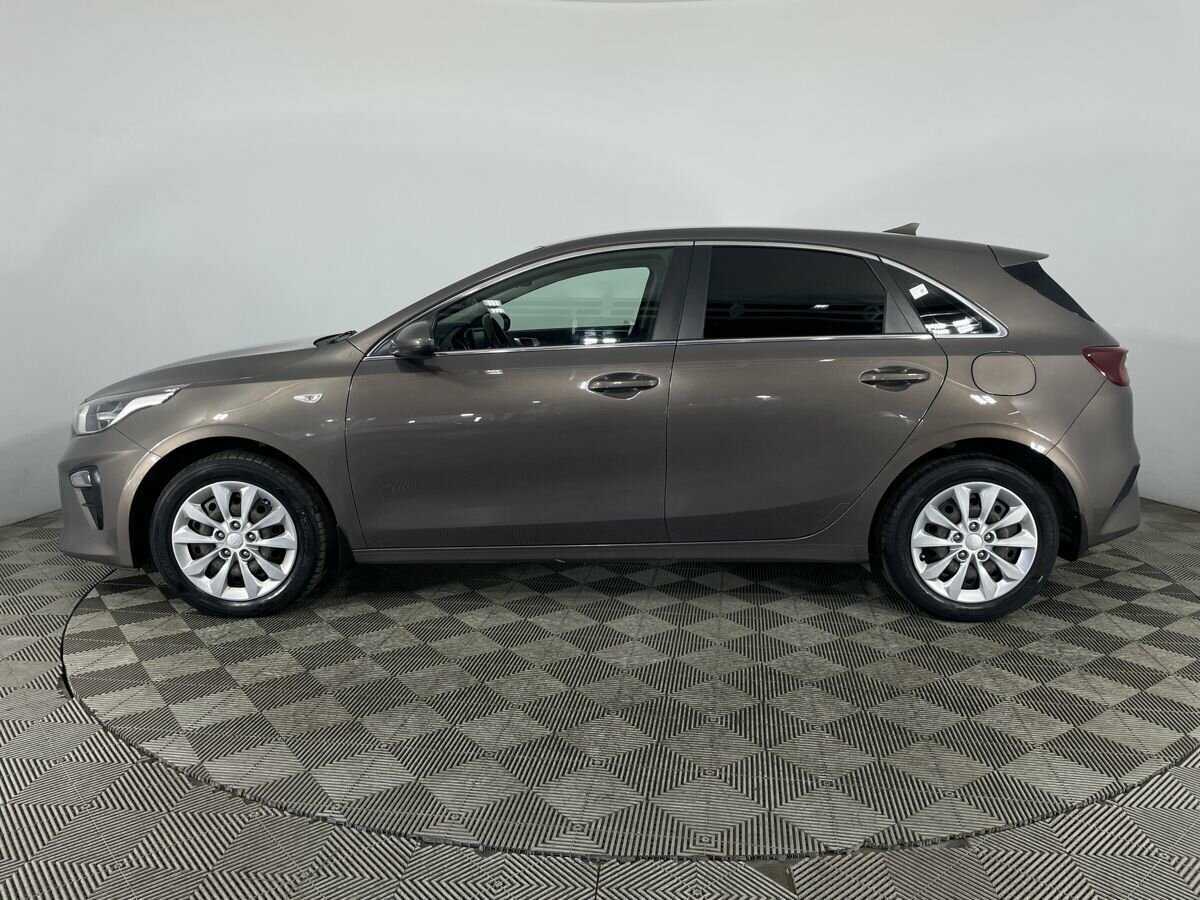 Купить Kia Ceed с пробегом. Фото: #4