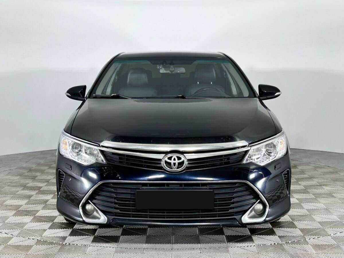Купить Toyota Camry с пробегом. Фото: #2