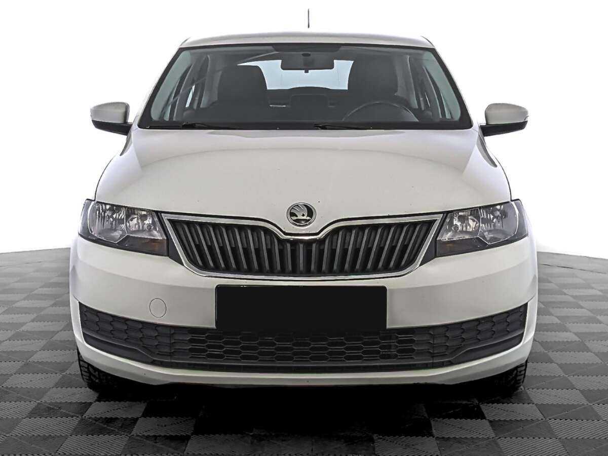Купить Skoda Rapid с пробегом. Фото: #1