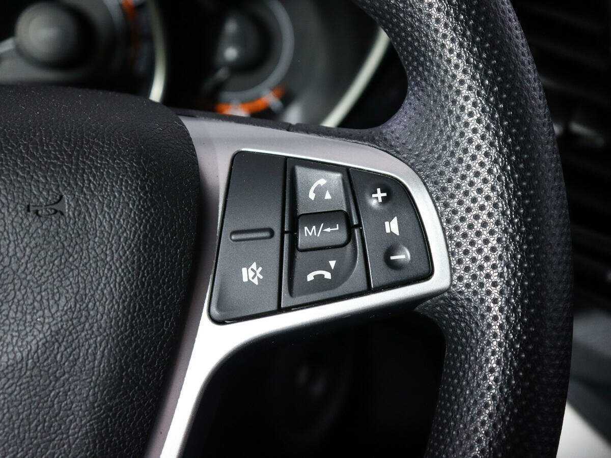 Купить Lada (ВАЗ) Vesta с пробегом. Фото: #13