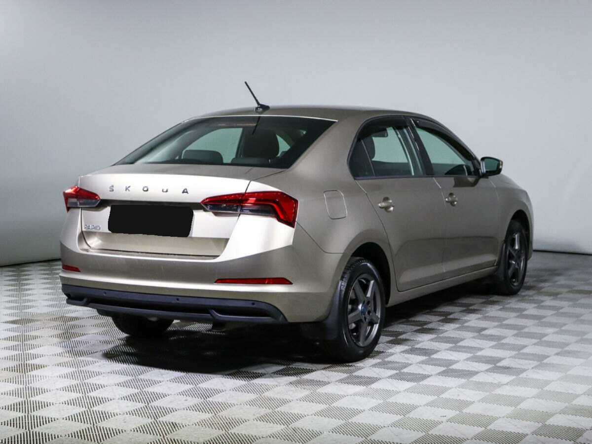 Купить Skoda Rapid с пробегом. Фото: #4