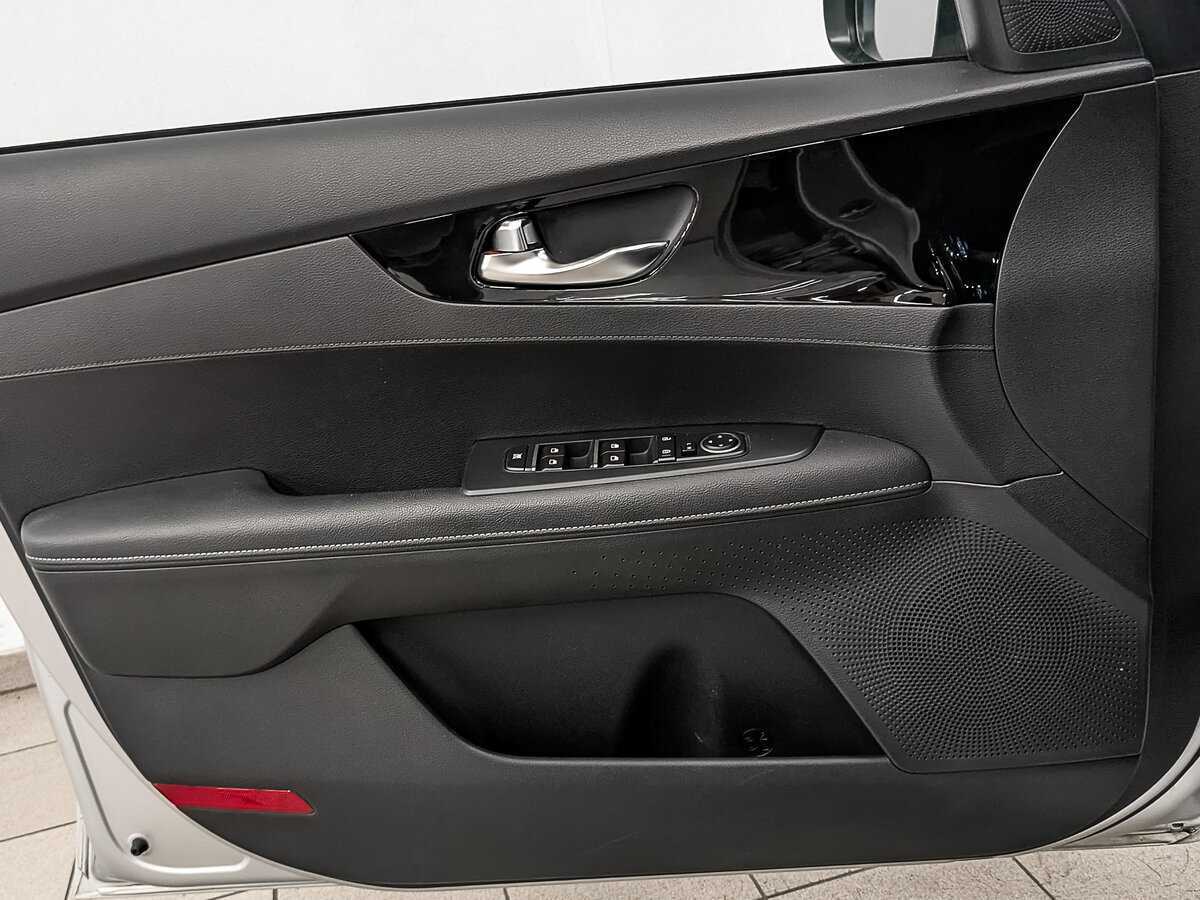 Купить Kia Cerato с пробегом. Фото: #18