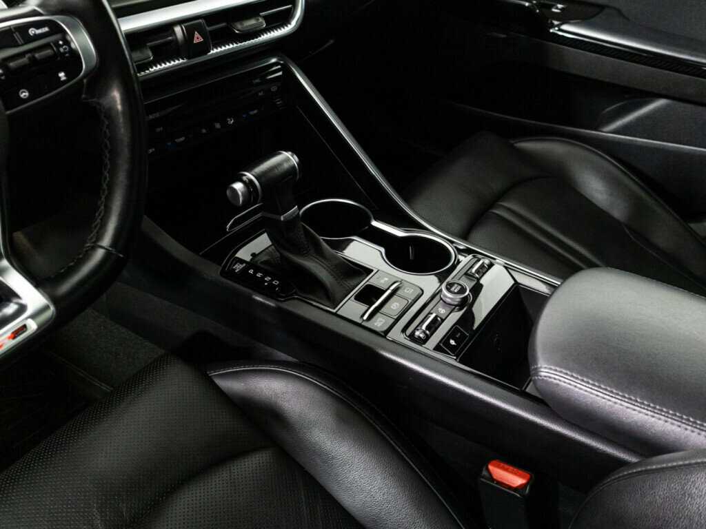 Купить Kia K5 с пробегом. Фото: #18