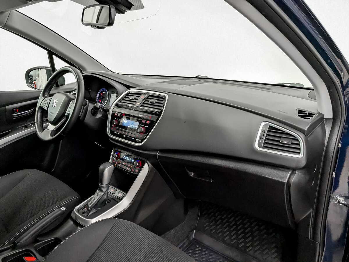 Купить Suzuki SX4 с пробегом. Фото: #10