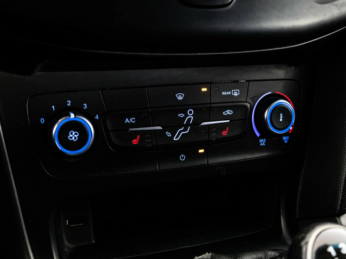 Купить Ford Focus с пробегом. Фото: #8