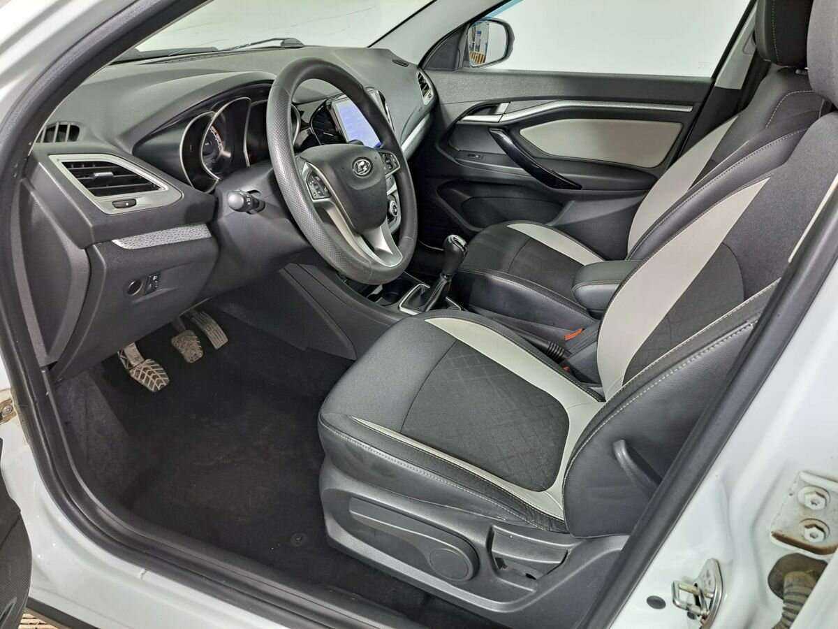 Купить Lada (ВАЗ) Vesta с пробегом. Фото: #13