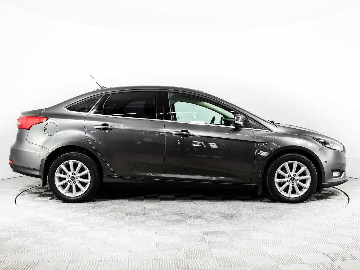 Купить Ford Focus с пробегом. Фото: #3