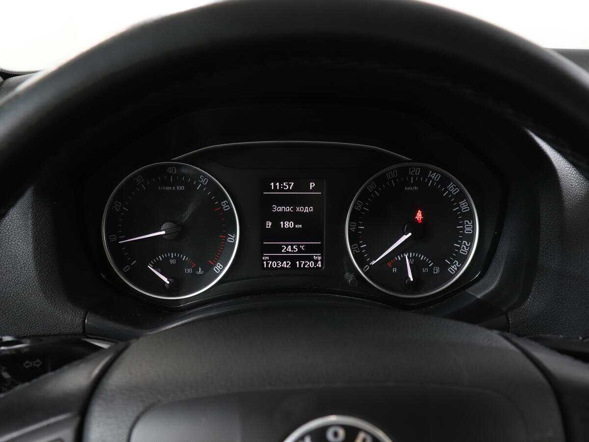 Купить Skoda Octavia с пробегом. Фото: #10