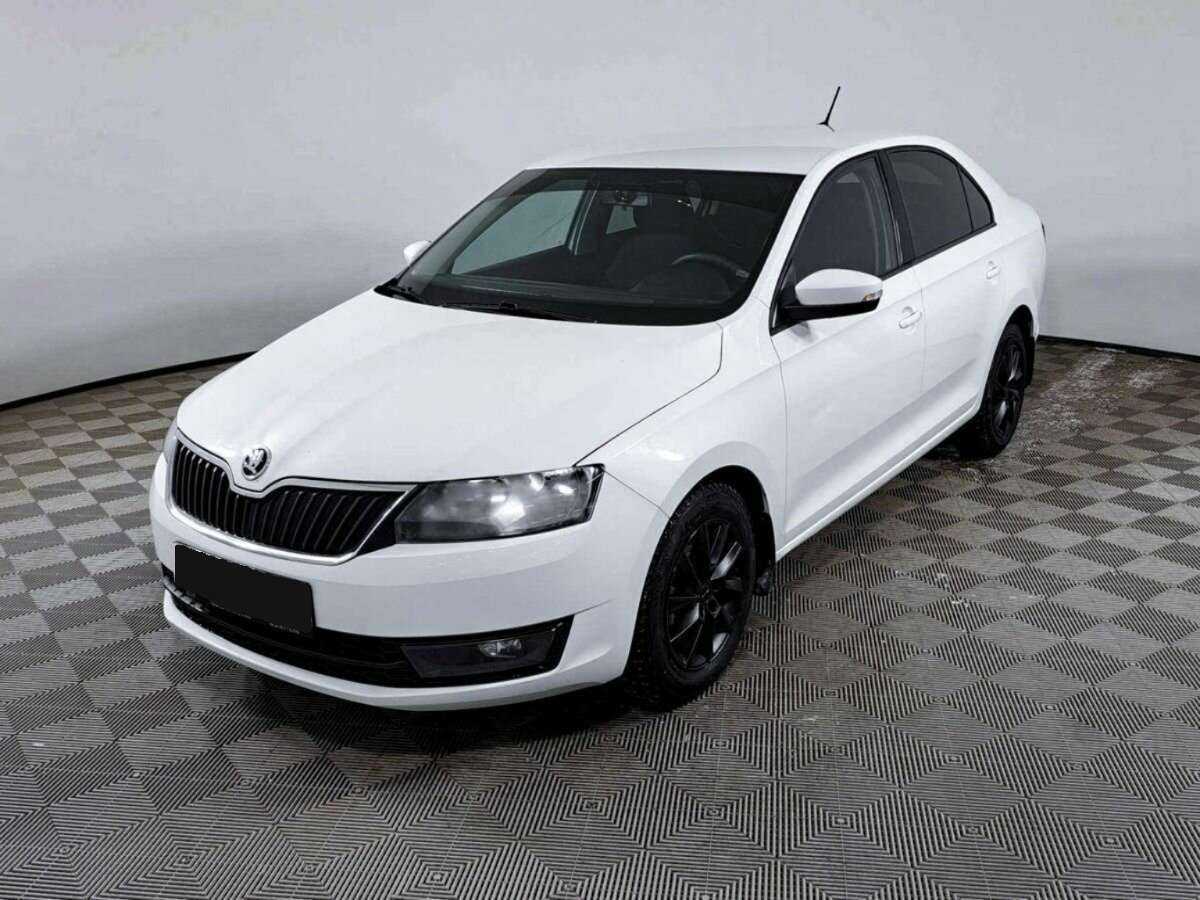 Купить Skoda Rapid с пробегом. Посмотреть фото