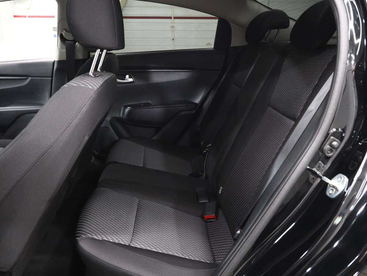 Купить Kia Rio с пробегом. Фото: #12