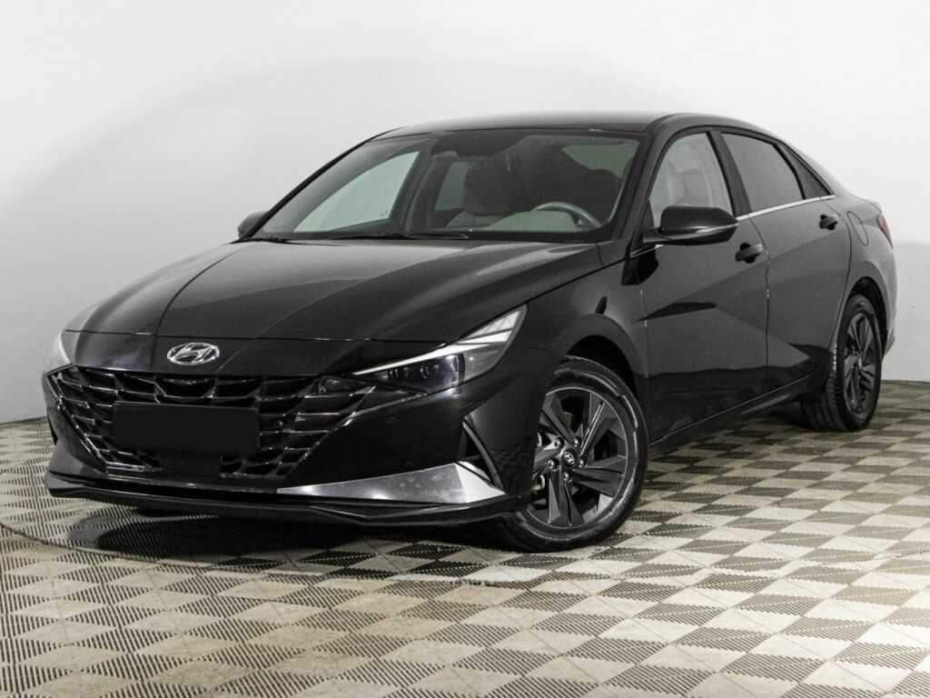 Купить Hyundai Elantra с пробегом. Посмотреть фото
