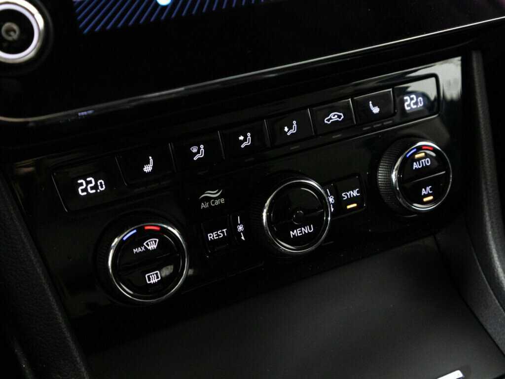 Купить Skoda Superb с пробегом. Фото: #12