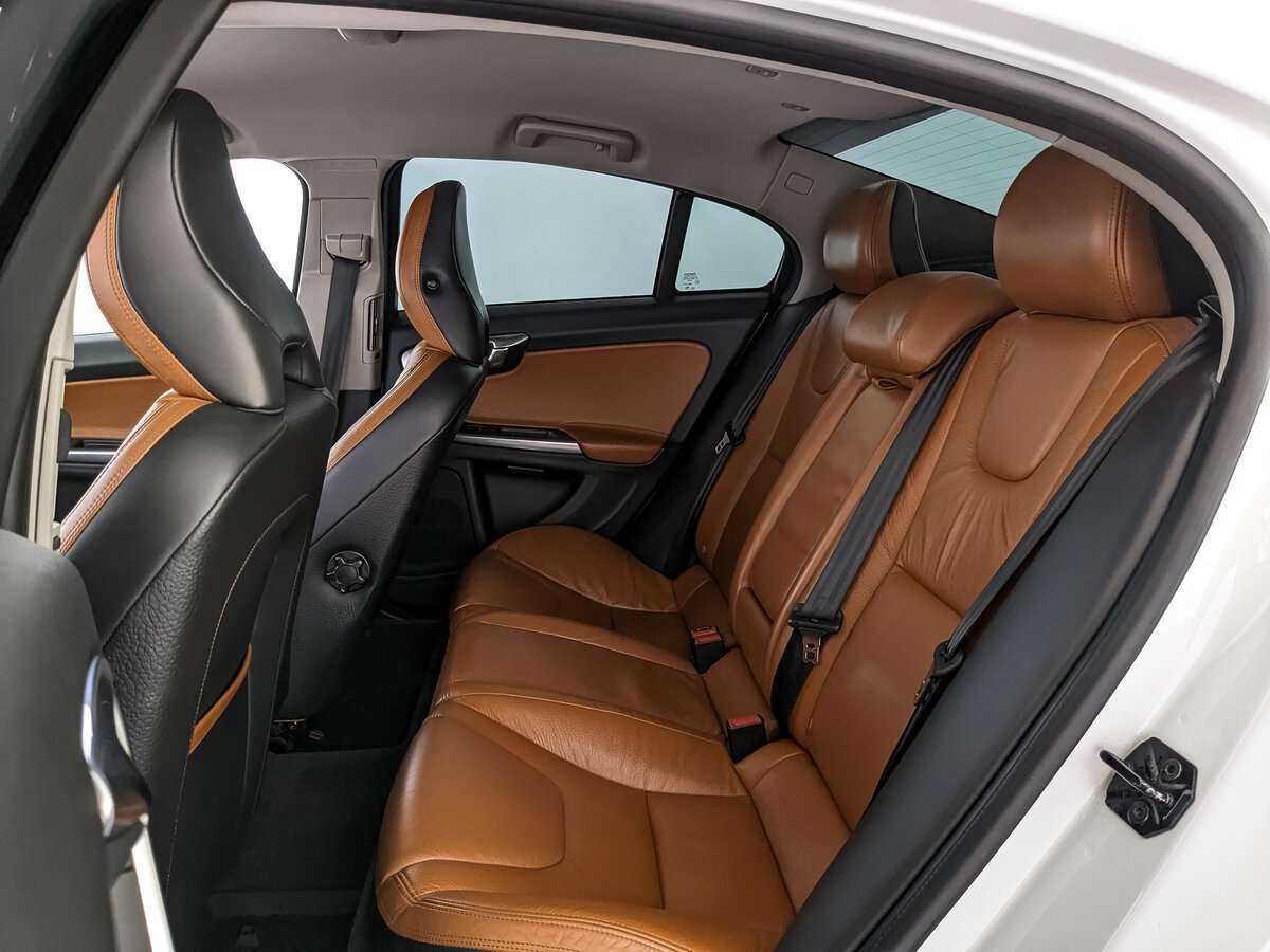 Купить Volvo S60 с пробегом. Фото: #15