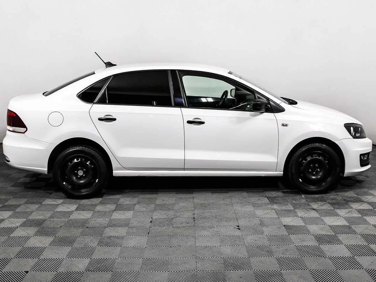 Купить Volkswagen Polo с пробегом. Фото: #3