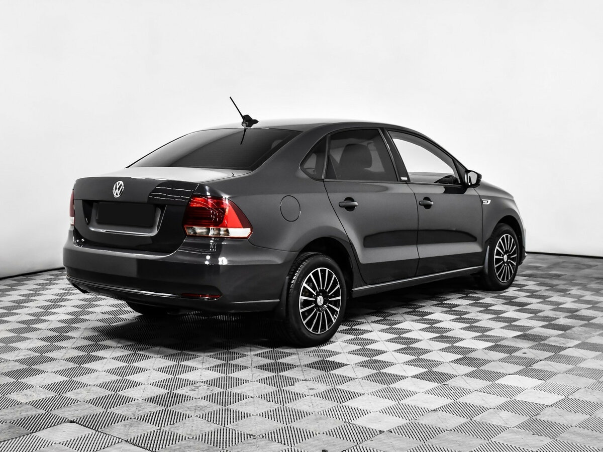 Купить Volkswagen Polo с пробегом. Фото: #4